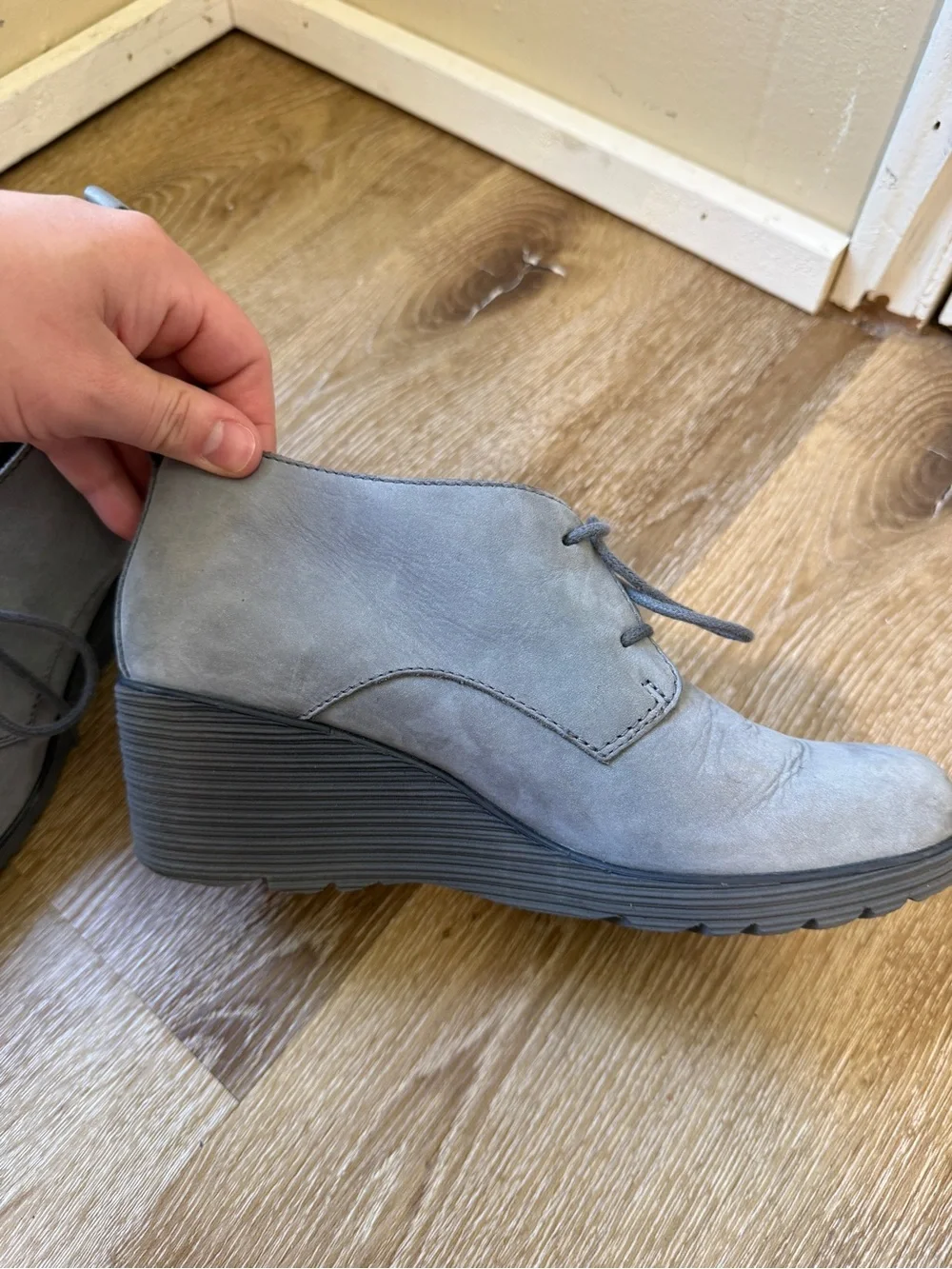 Dansko Gray Nubuck Leather Wedge Ankle Booties Lace Up Comfort EU 37 US 6.5